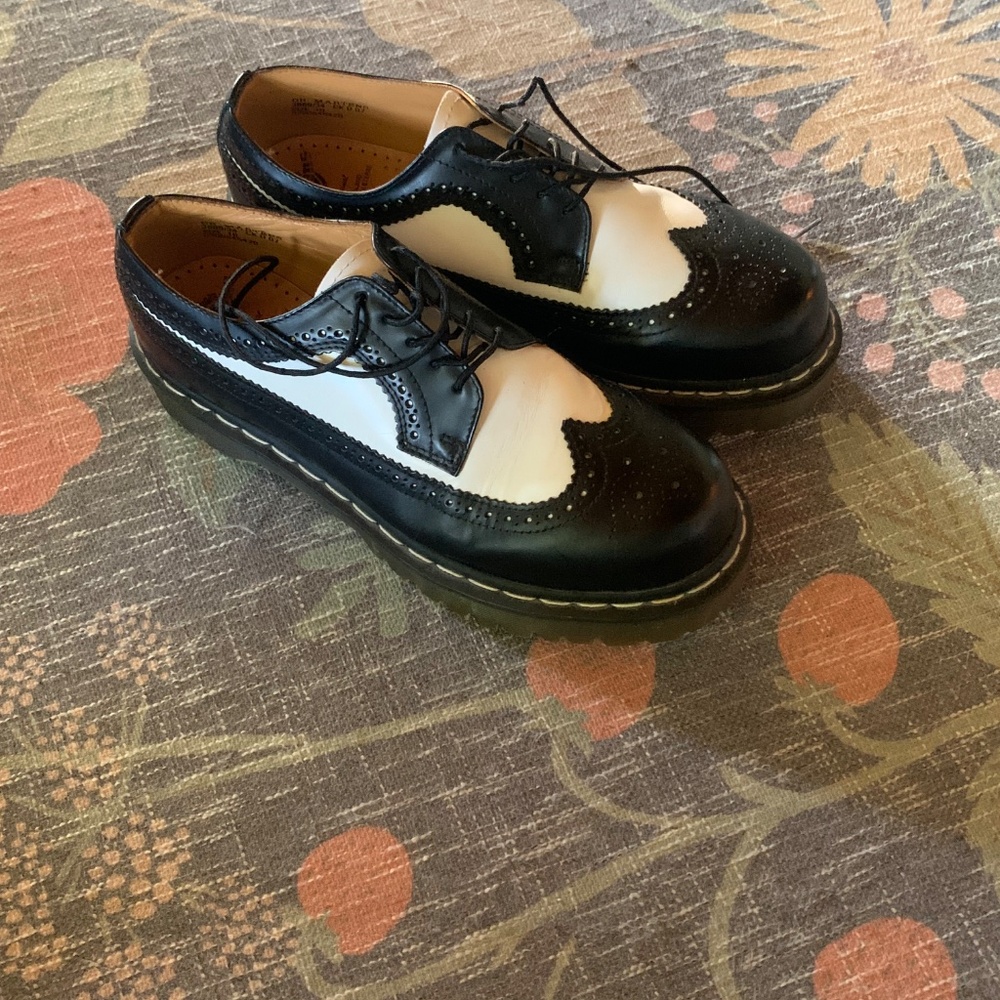 90s Doc Martens | Dr. Martens | Tuxedo/Black & White | Mens Size 10.5/11 - Picture 5 of 6